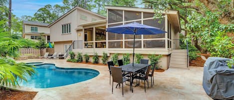 Backyard Oasis with Private Pool and Spa