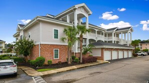 These Magnolia Condos are nearby Broadway at the Beach