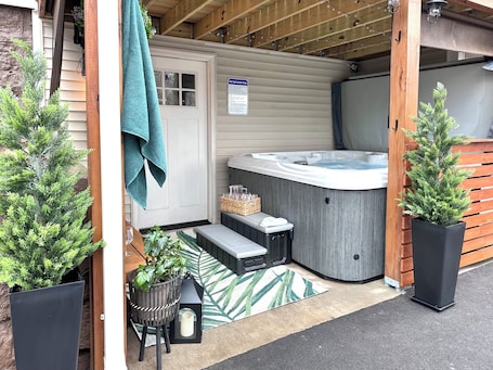 Bain à remous extérieur