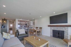 Perfect place to relax after a fun day in the sun! Gas fireplace for those cooler evenings and smart TV with streaming channels for games and movies!