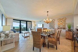 Open concept living room and dining area