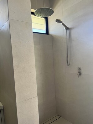 Masters Showers