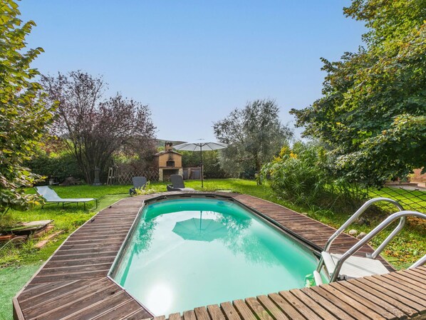 Water, Plant, Sky, Water Resources, Property, Nature, Swimming Pool, Natural Landscape, Body Of Water, Tree