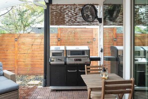 Outdoor Dining Area with BBQ Grill