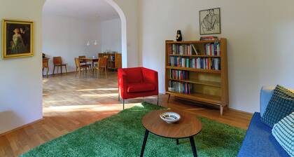 Lovingly renovated 60s bungalow in the Vienna Woods near Vienna