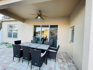 Outdoor dining