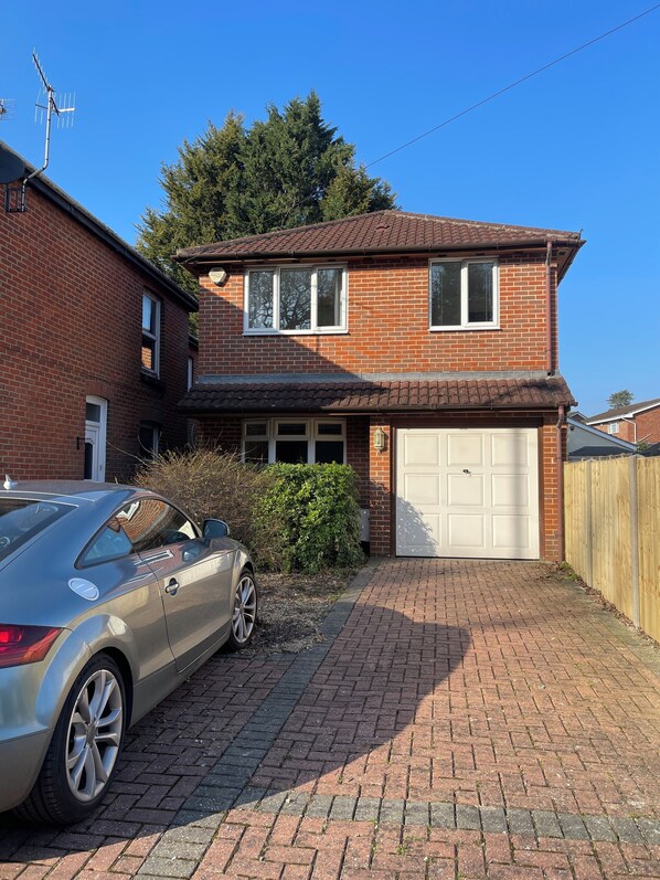 Detached House 