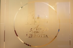 Facciata della struttura