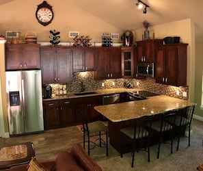 Gourmet Kitchen, Keurig and regular coffee