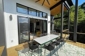 Upstairs Deck (2)