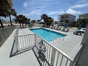 Community pool