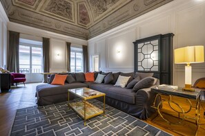Autumn, Living Room, Spring, Summer, Winter