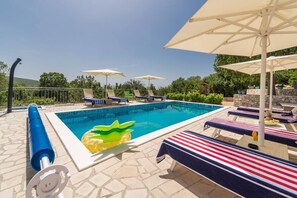 The heated pool measuring 9 x 4 meters, treated with chlorine