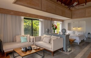 Ocean and Golf Five Bedrooms Villa (94)