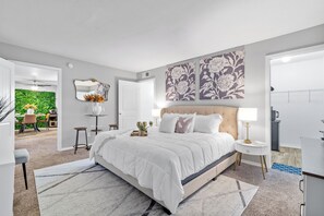 Luxurious Master Bedroom with a fully stocked private coffee bar with delicious biscotti! Smart TV included!
