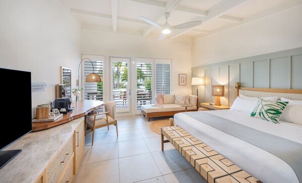 Unit with 1 King Bed