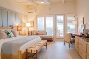 Unit with 1 King Bed