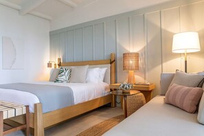 Unit with 1 King Bed