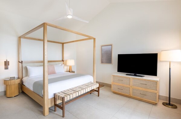 Unit with 1 King Bed