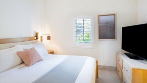 1 King Bed