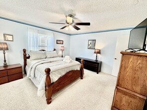 Master Bedroom - Queen with Flatscreen TV and Ensuite Bathroom