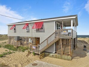 Front Exterior of Morr to Sea