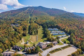 Trailside condo with easy access via trail and J-bar