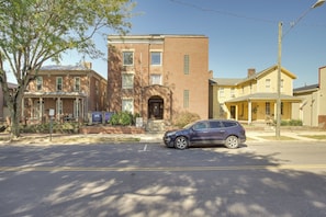 Exterior | 3rd-Floor Condo | Shared Parking Lot (2 Vehicles) | Street Parking