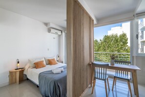 Bed,Bedroom