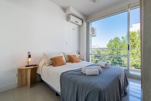Bed,Bedroom
