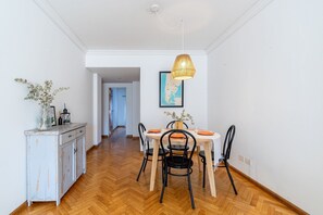 Coffee / tea facilities,Dining area
