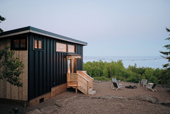 Welcome to Overlook Tiny House