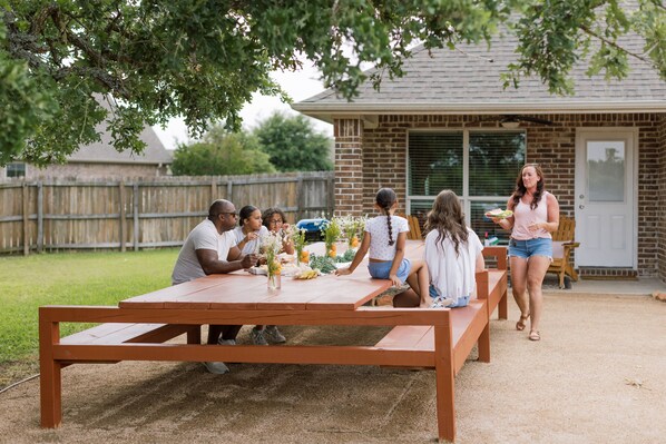Outdoor dining