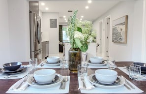 Beautiful table setup for the dining table