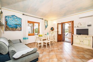 Living and dining room