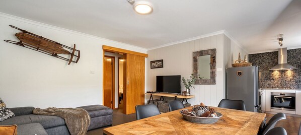 Lounge room 