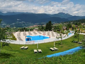 Cloud, Sky, Plant, Mountain, Swimming Pool, Tree, Land Lot, Grass, Leisure, Real Estate