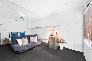 Bedroom 3 with Futon