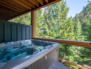 Private hot tub