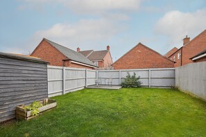 Polwell Road, Kibworth Harcourt - Host & Stay