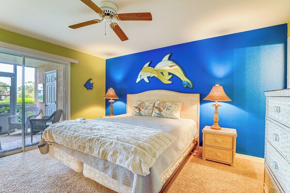 Englewood Vacation Rental | 2BR | 2BA | 1,230 Sq Ft | 3 Steps for Access