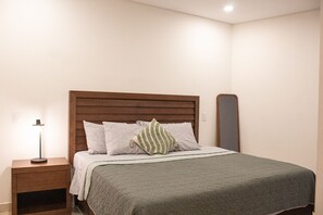 Bed,Bedroom