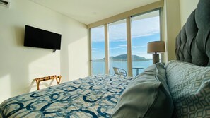 Bed,Bedroom