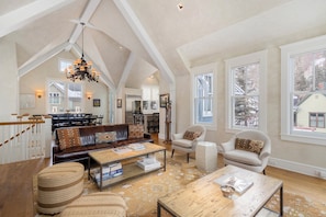 1.03-spruce-house-telluride-living-room