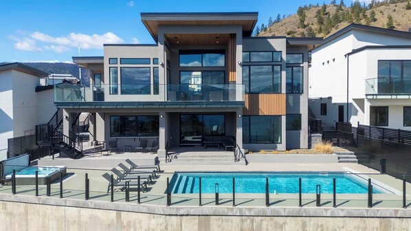 Luxury Home with Pool & Amazing Views