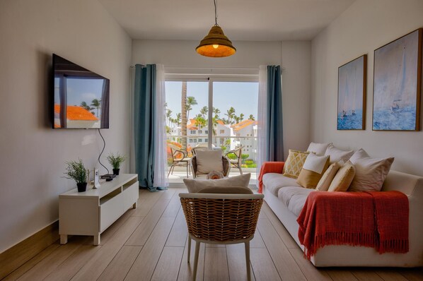 Navio B302 · New 1 Bedroom with Beach access (199)
