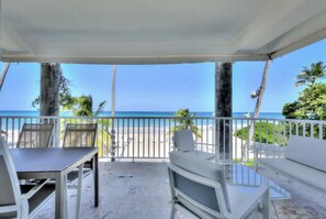 Exclusive Beachfront Apartment - H-202 3BDR (1136)
