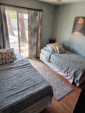 Guestroom 1