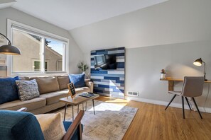 Living Room & Office Space