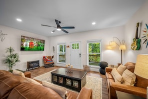 Fast Wi-Fi and 4 large HD Smart TVs!